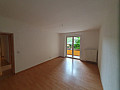 Wohnzimmer mit Balkon
